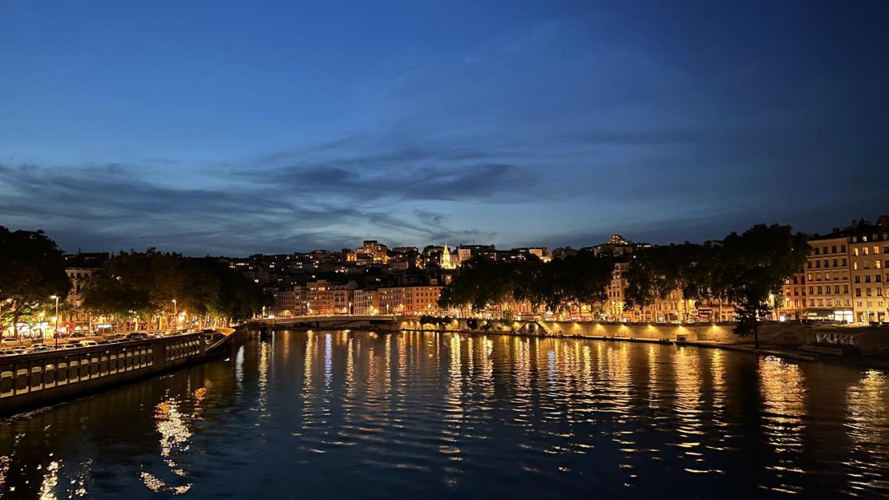 Berges Du Rhone/ Chambre Avec Balcon 리옹 외부 사진